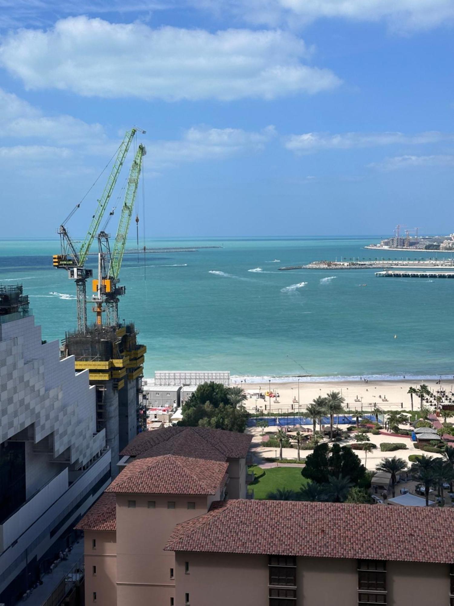 Arabian Nights Beach Hostel Dubai Exteriör bild