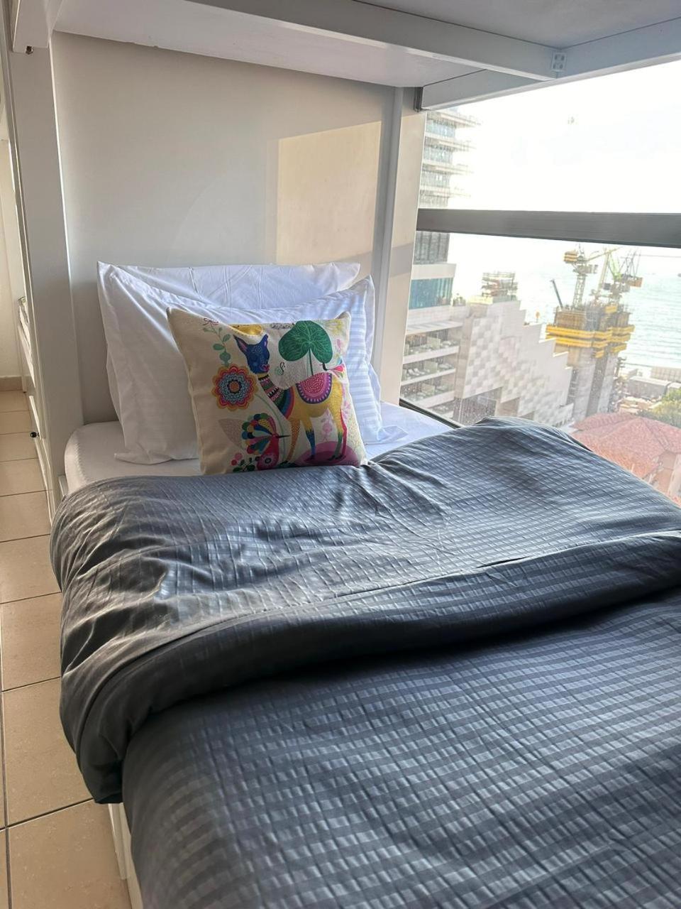 Arabian Nights Beach Hostel Dubai Exteriör bild